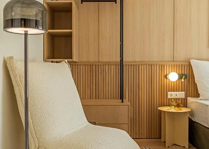 Marone شقة فندقية 4*